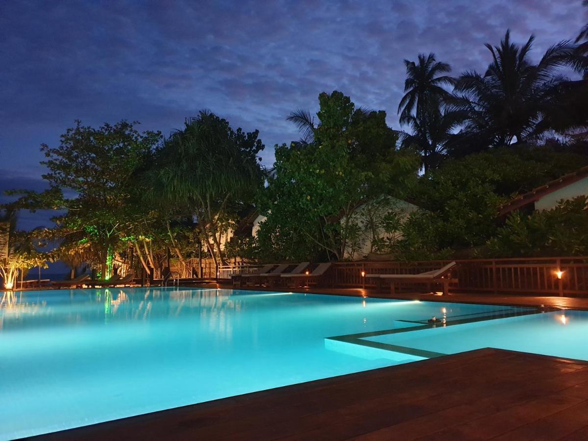 Marakolliya Beach Resort タンガラ エクステリア 写真
